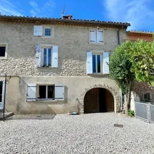 https://deux-m.fr-provencehotel.com